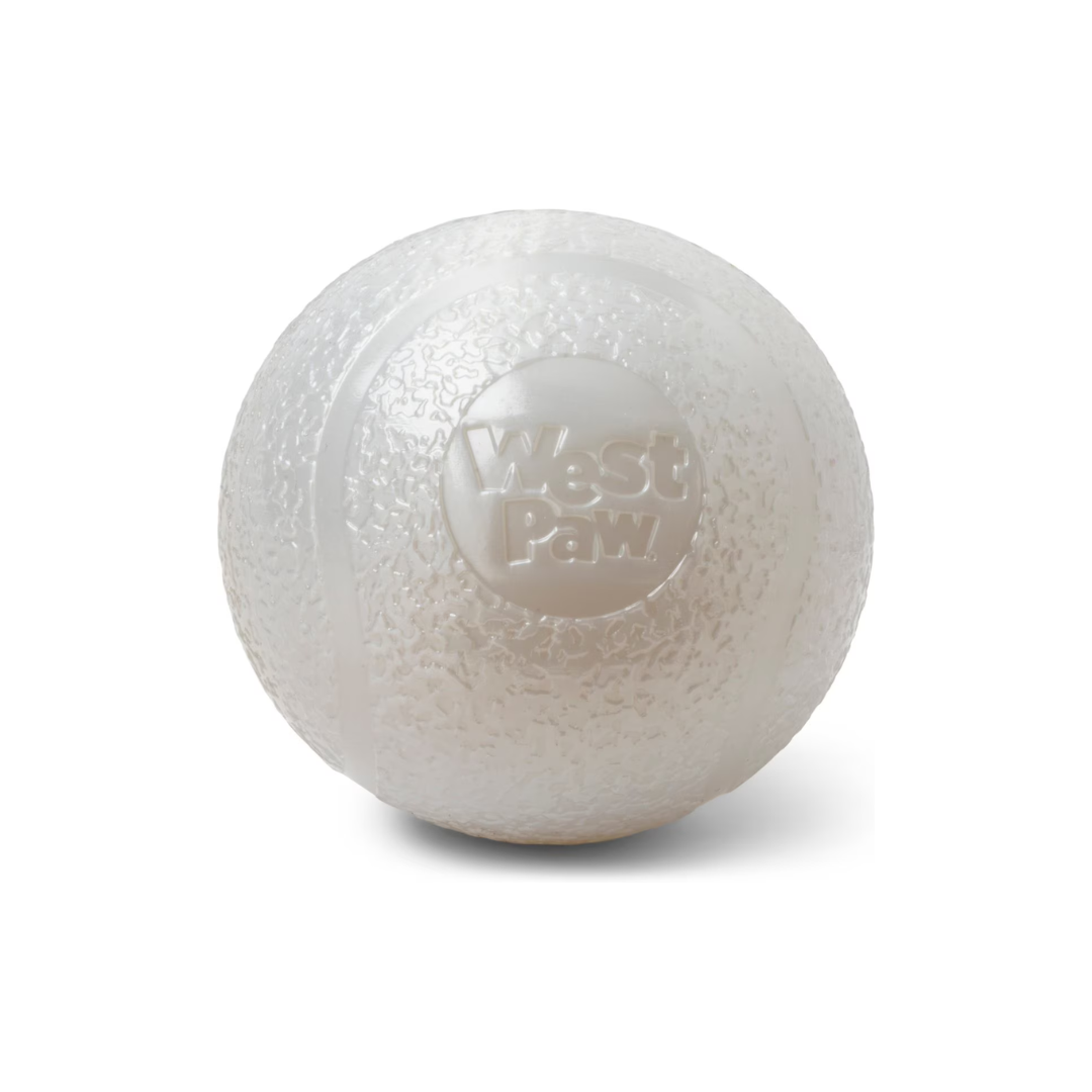 Boundr Glow de West Paw® Tamaño Grande – Pelota Squishy que Brilla en la Oscuridad para Perros