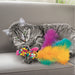 KONG Cat Wubba Fish rosa, gato jugando con el pez