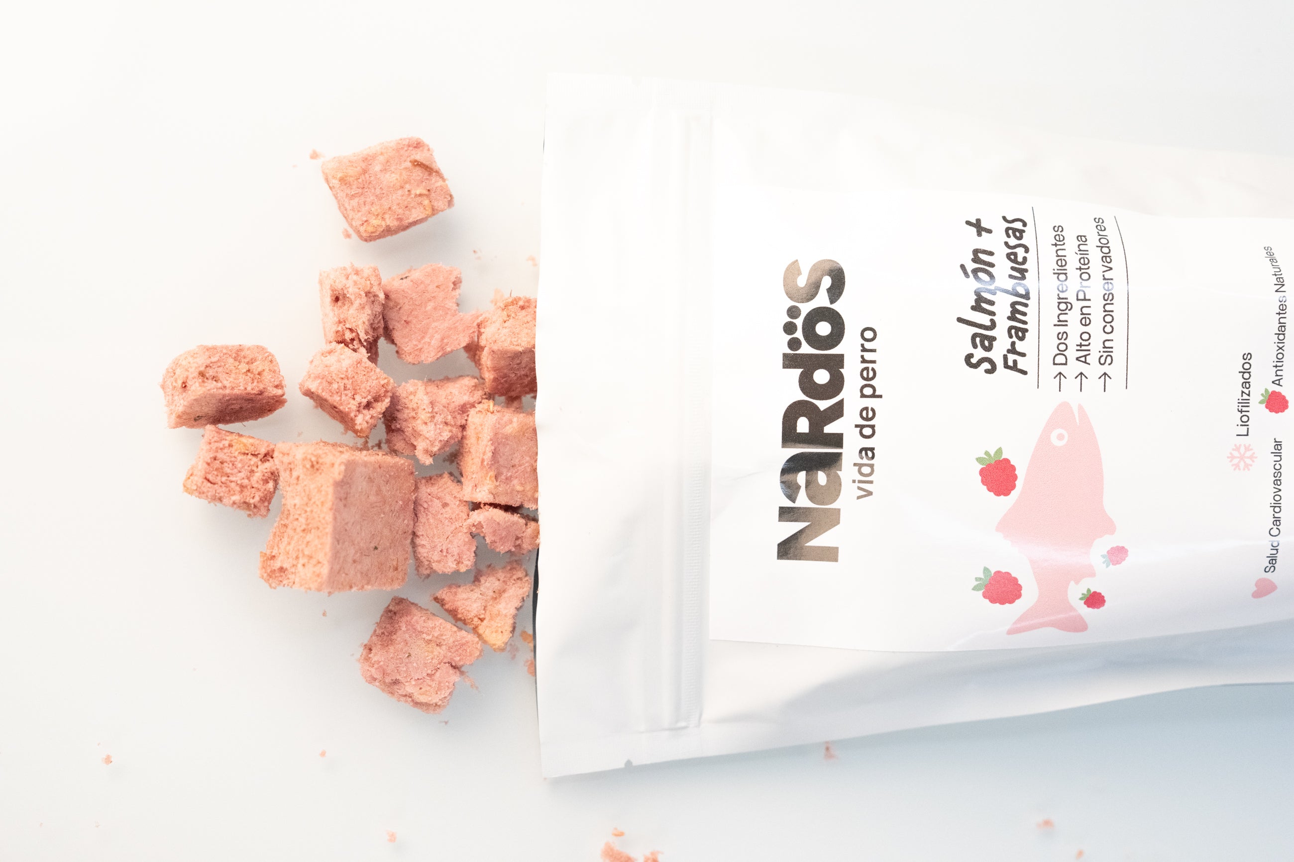 Salmón + Frambuesas Liofilizados — Omega-3 y Antioxidantes Naturales | Método Nardos™