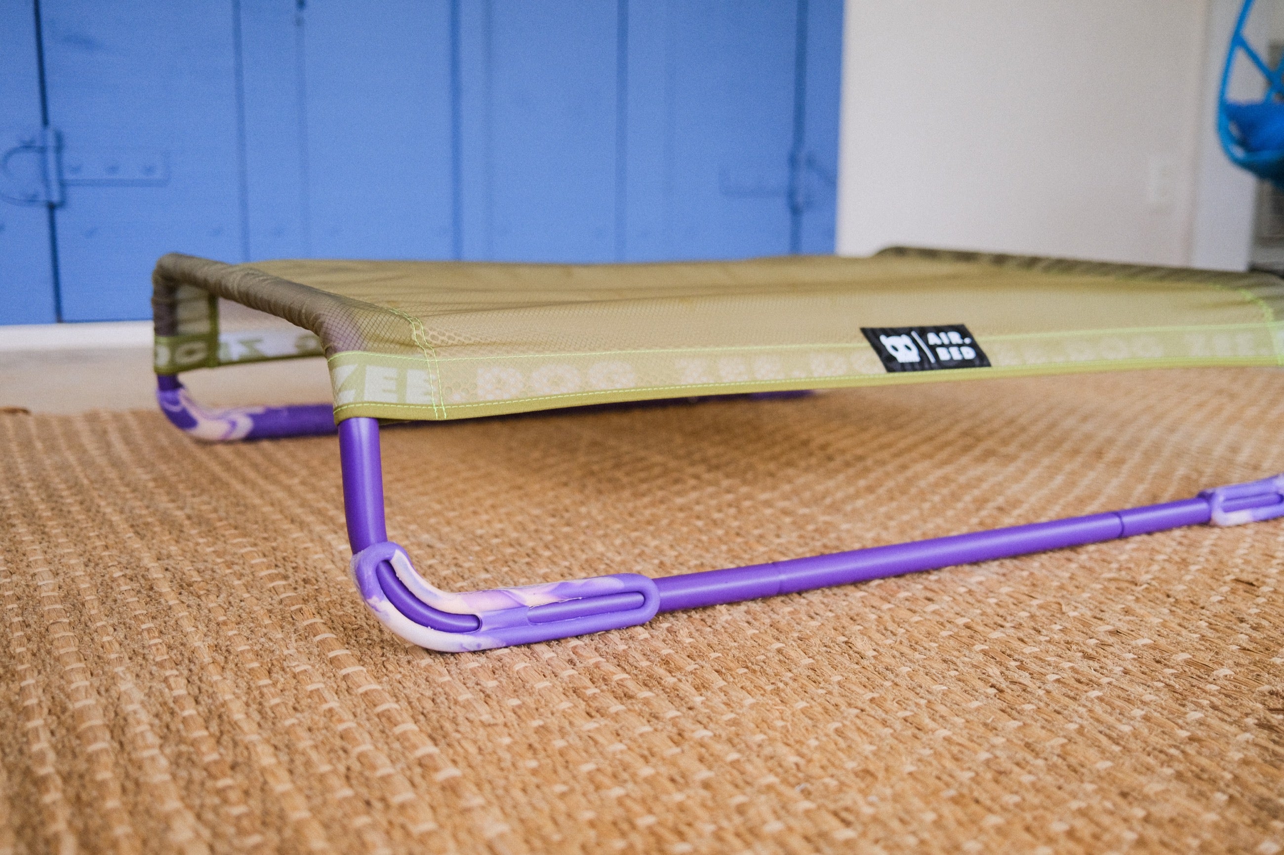 Cama Elevada Air.Bed para Perros – Verde (Green) | Zee.Dog