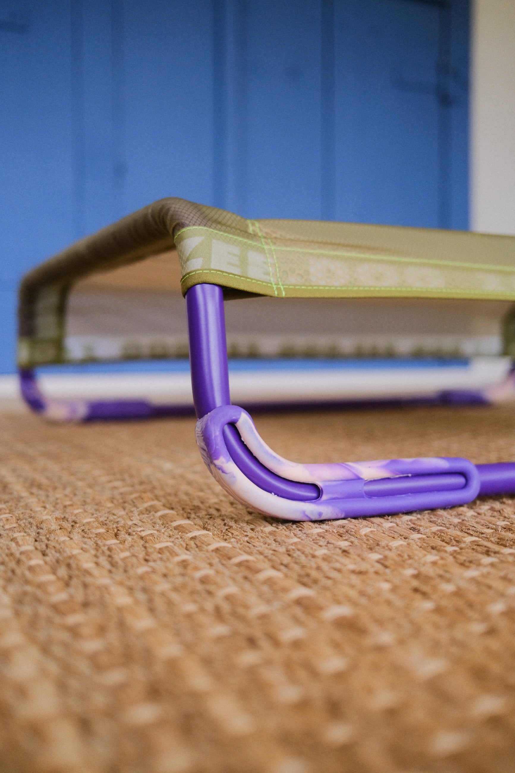 Cama Elevada Air.Bed para Perros – Verde (Green) | Zee.Dog