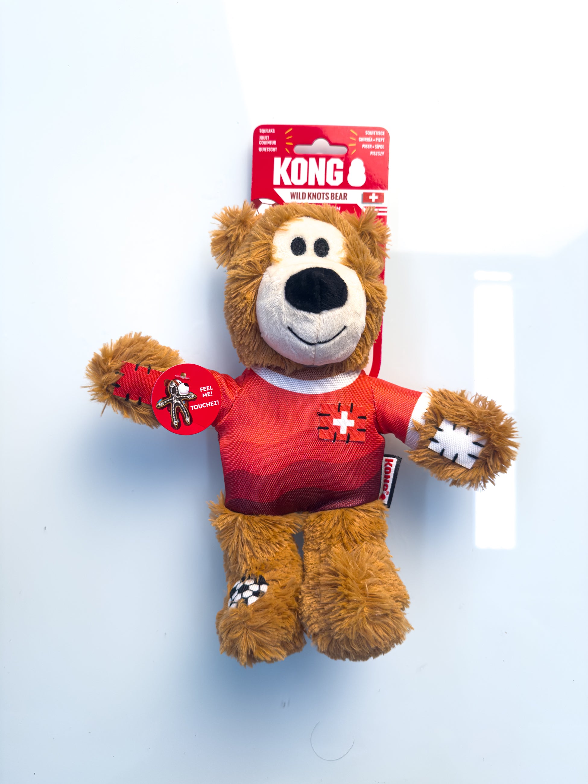 Peluche Kong Wild Knots Sport Suiza Bear - Edición Limitada Mundial 2026 | Kong®