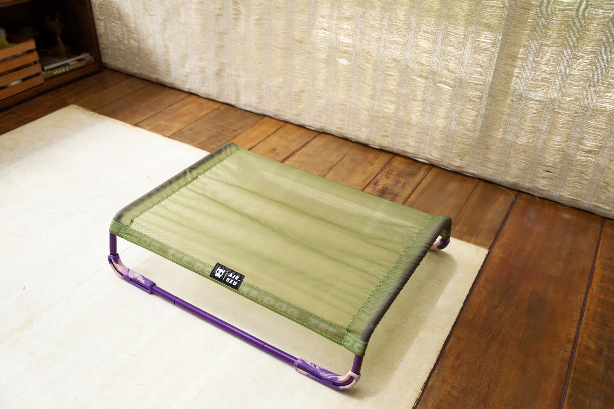Cama Elevada Air.Bed para Perros – Verde (Green) | Zee.Dog