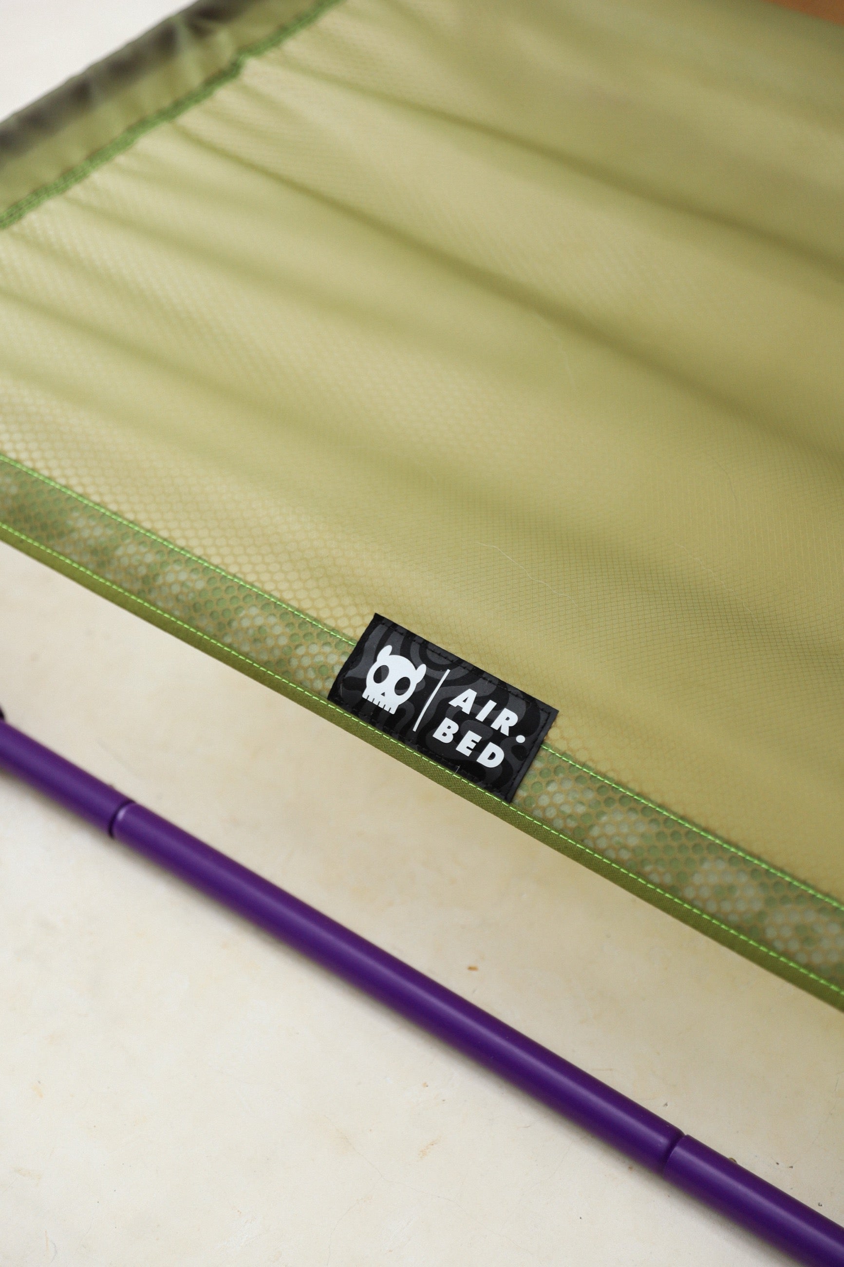 Cama Elevada Air.Bed para Perros – Verde (Green) | Zee.Dog