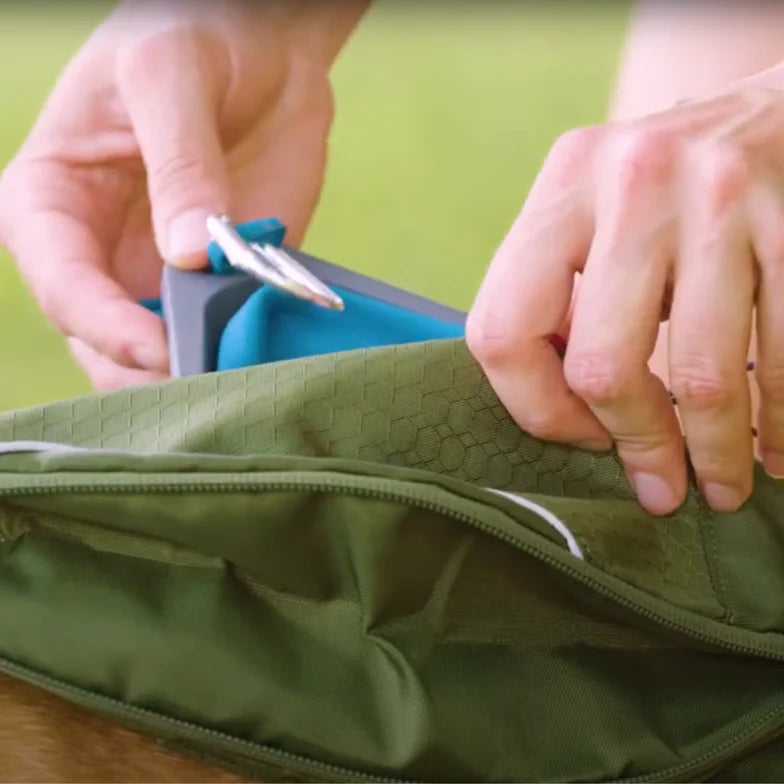 Arnés-Alforja Cascade 2-en-1 para Perros - Verde Bosque (Forest Green) | Kurgo