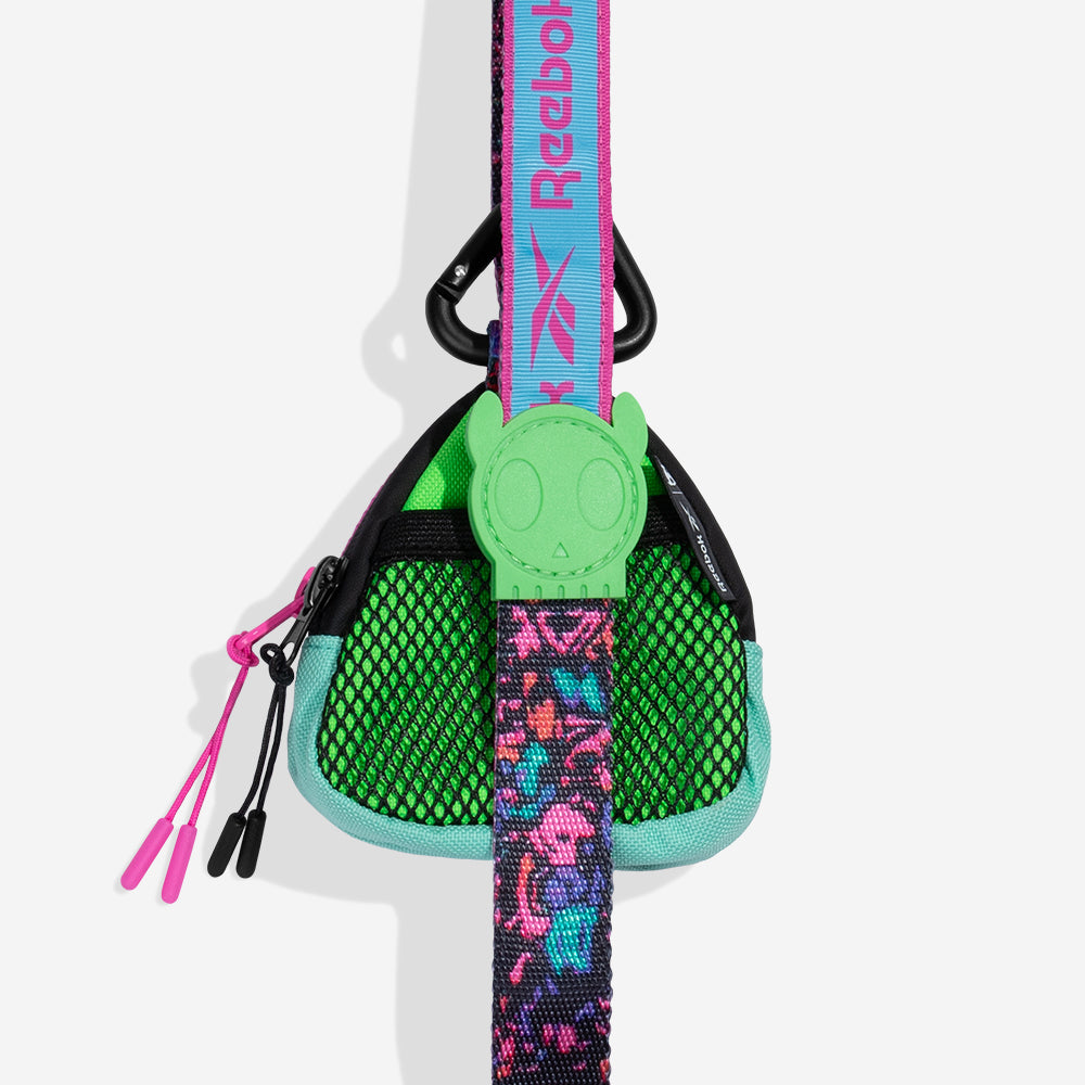 Bolsa Dispensadora de Bolsas y Premios Go.Clip Zee.Dog ✕ Reebok Aerobic – Manos Libres