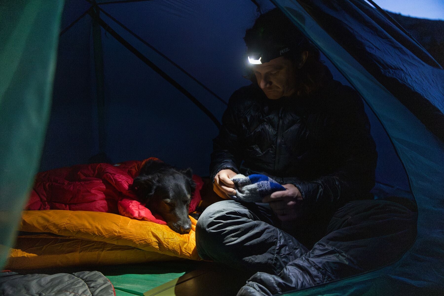 Poncho para Dormir Palisades™ Sleep Poncho en Rojo Grosella (Red Currant) | Ruffwear