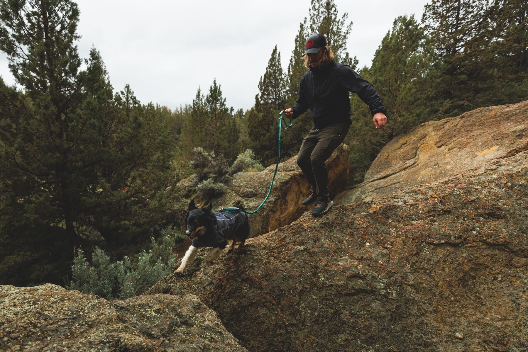 Climate Changer™ Suéter de Felpa Polar para Perros - Gris Basalto (Basalt Gray) | Ruffwear