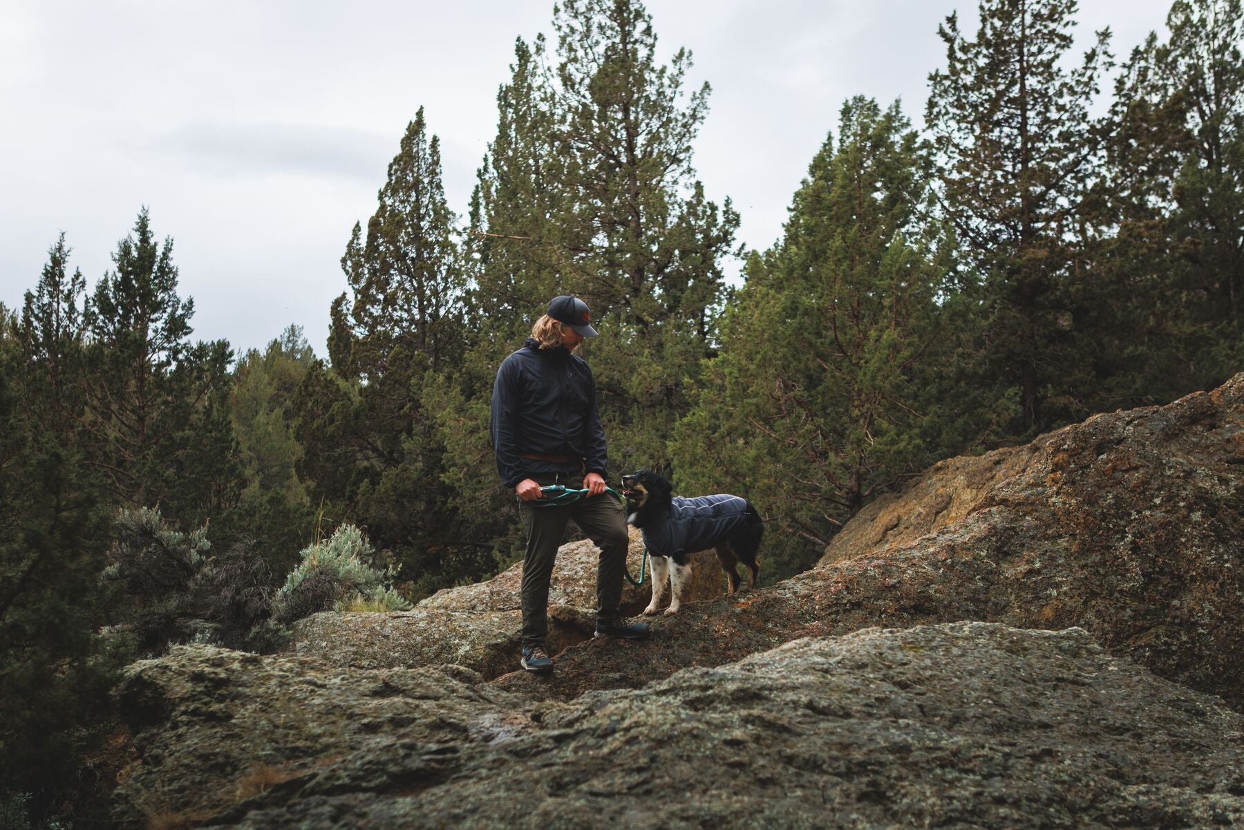 Climate Changer™ Suéter de Felpa Polar para Perros - Gris Basalto (Basalt Gray) | Ruffwear