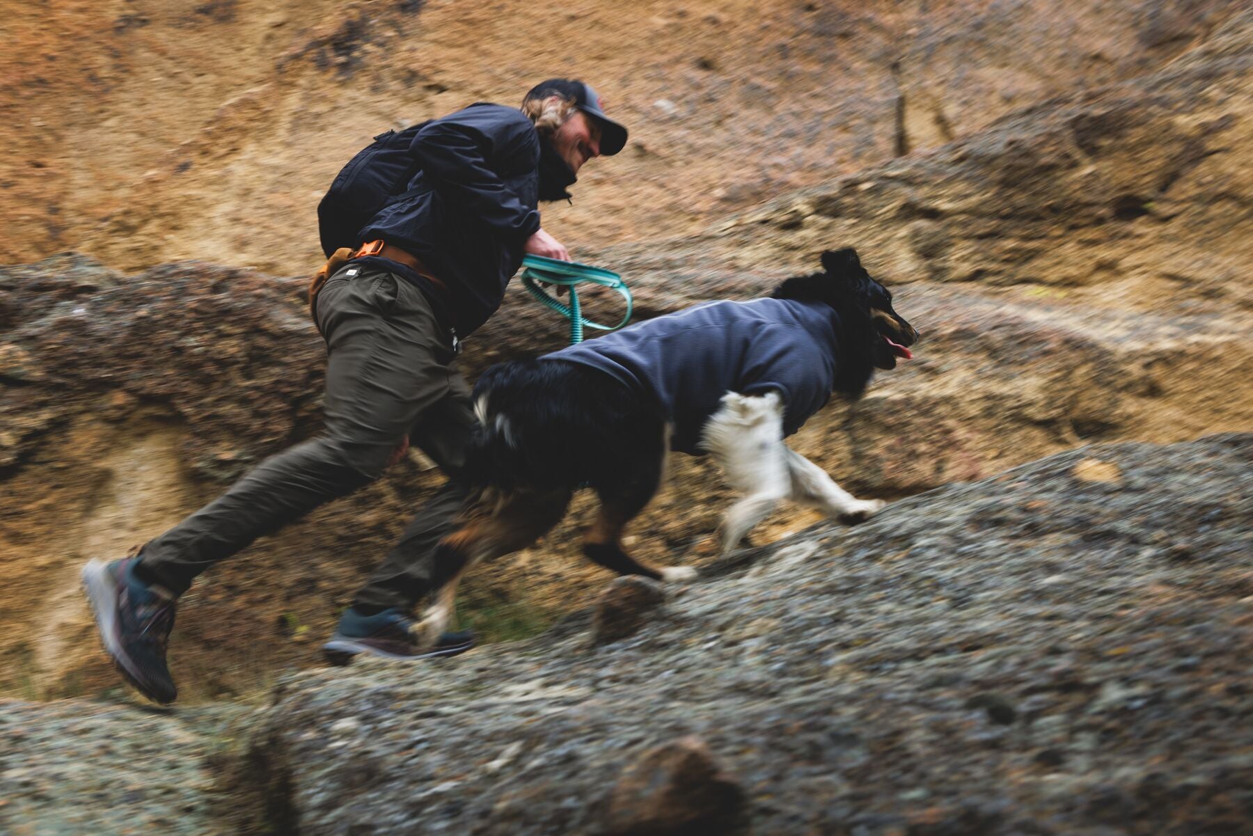 Climate Changer™ Suéter de Felpa Polar para Perros - Gris Basalto (Basalt Gray) | Ruffwear
