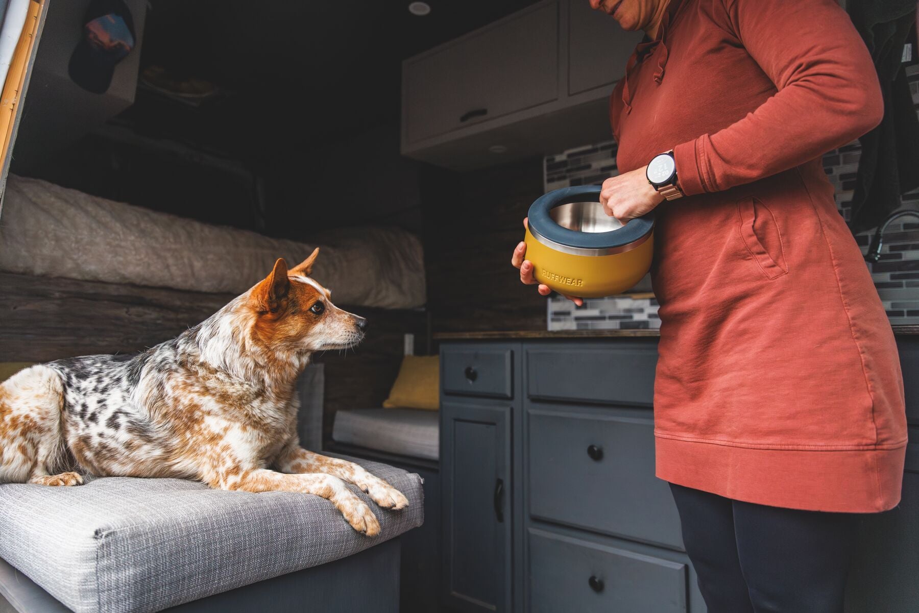 Basecamp™ Slow Feeder de Ruffwear - Inserto Para Que Coma Lento para Platos de Perros