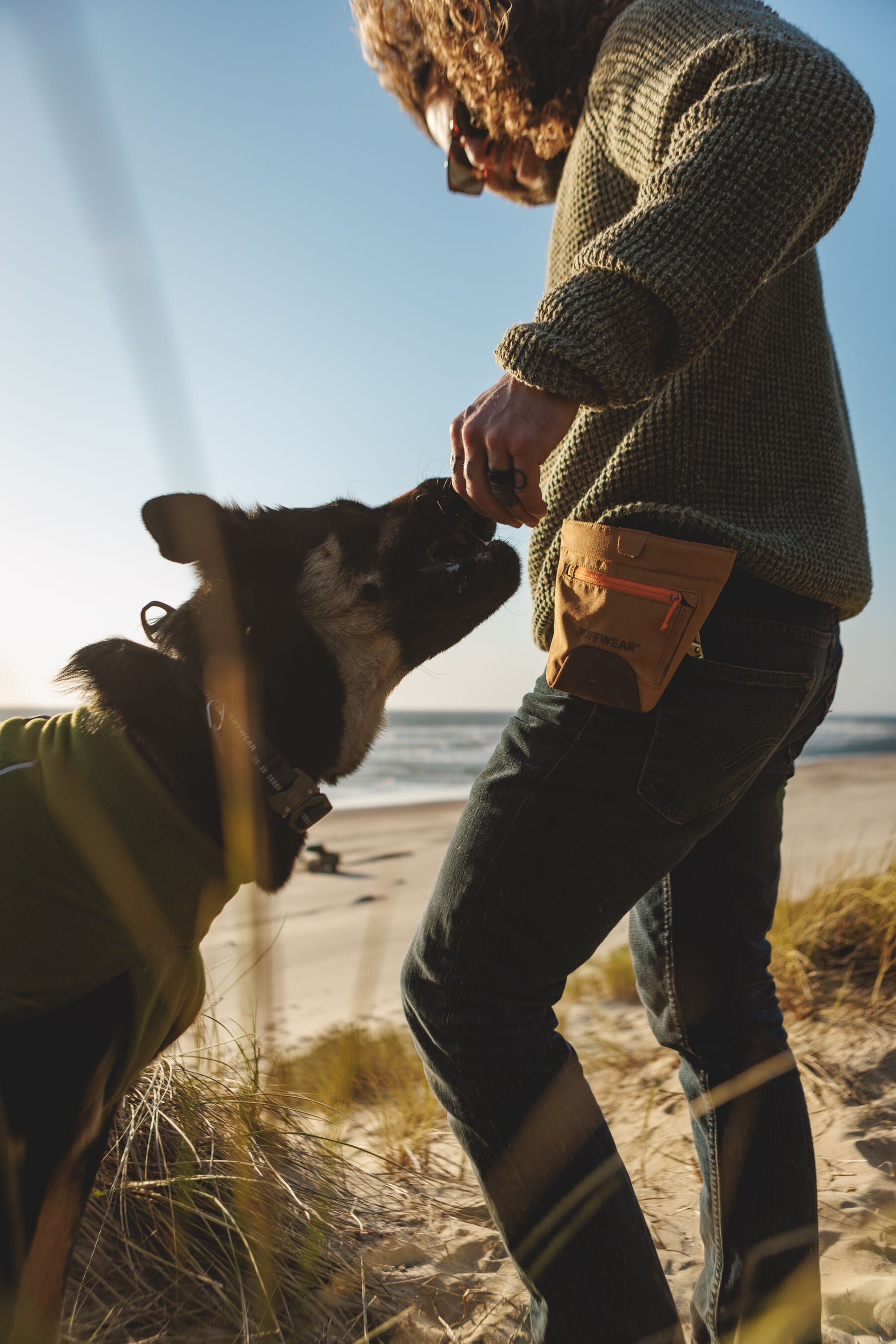 Bolsa para Premios Treat Trader® - Verde Río (River Rock Green) | Ruffwear