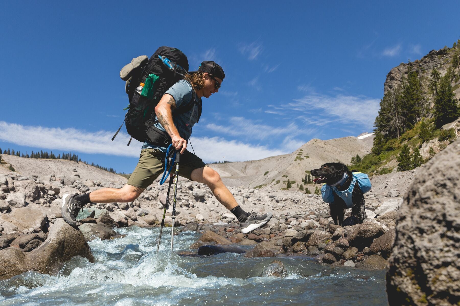 Alforja 2 en 1 de Hidratación & Pechera Palisades™ Pack en Azul Glacial (Glacier Lake) | Ruffwear