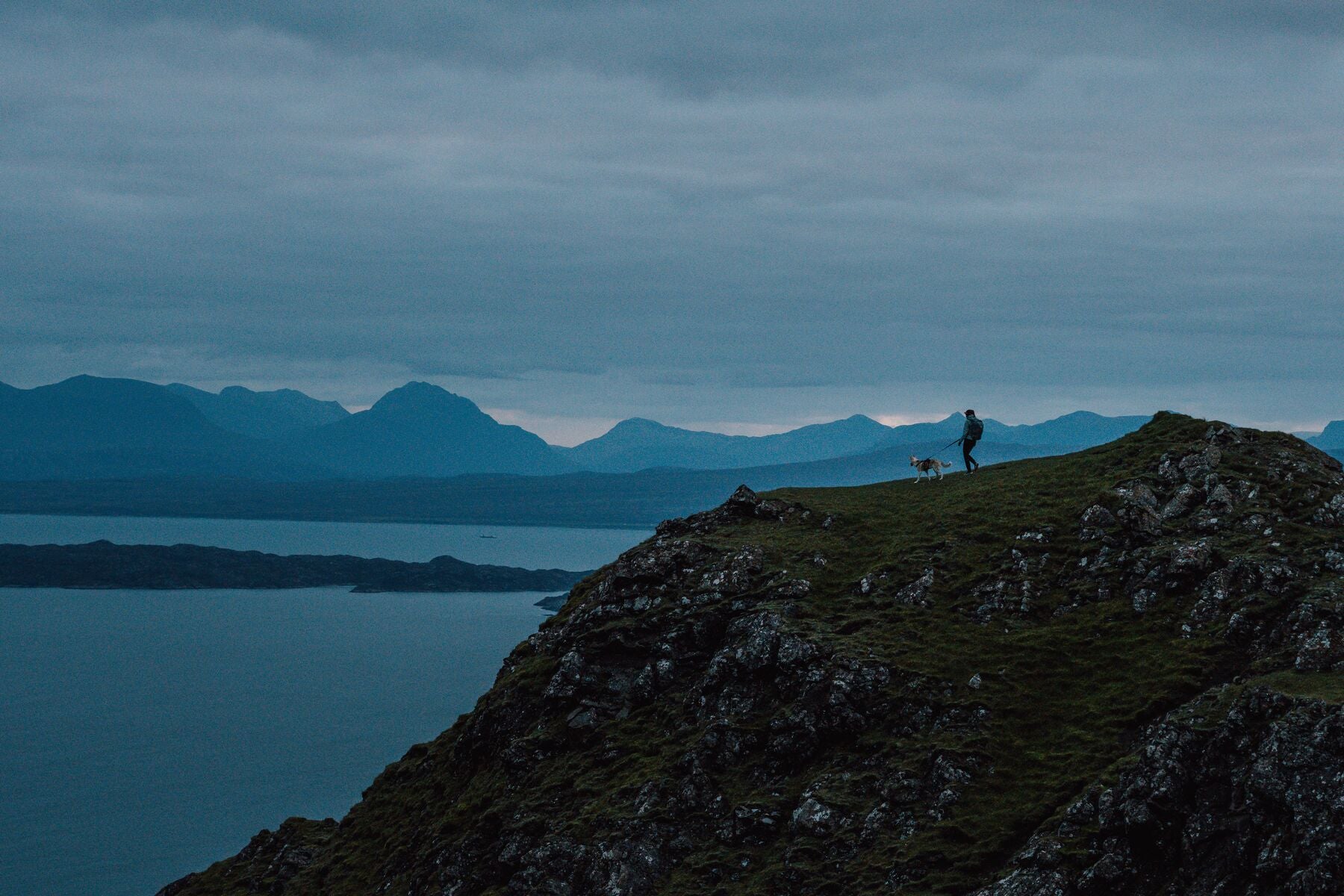 Correa para Perro Ridgeline™ Leash en Negro Obsidiana (Obsidian Black) | Ruffwear