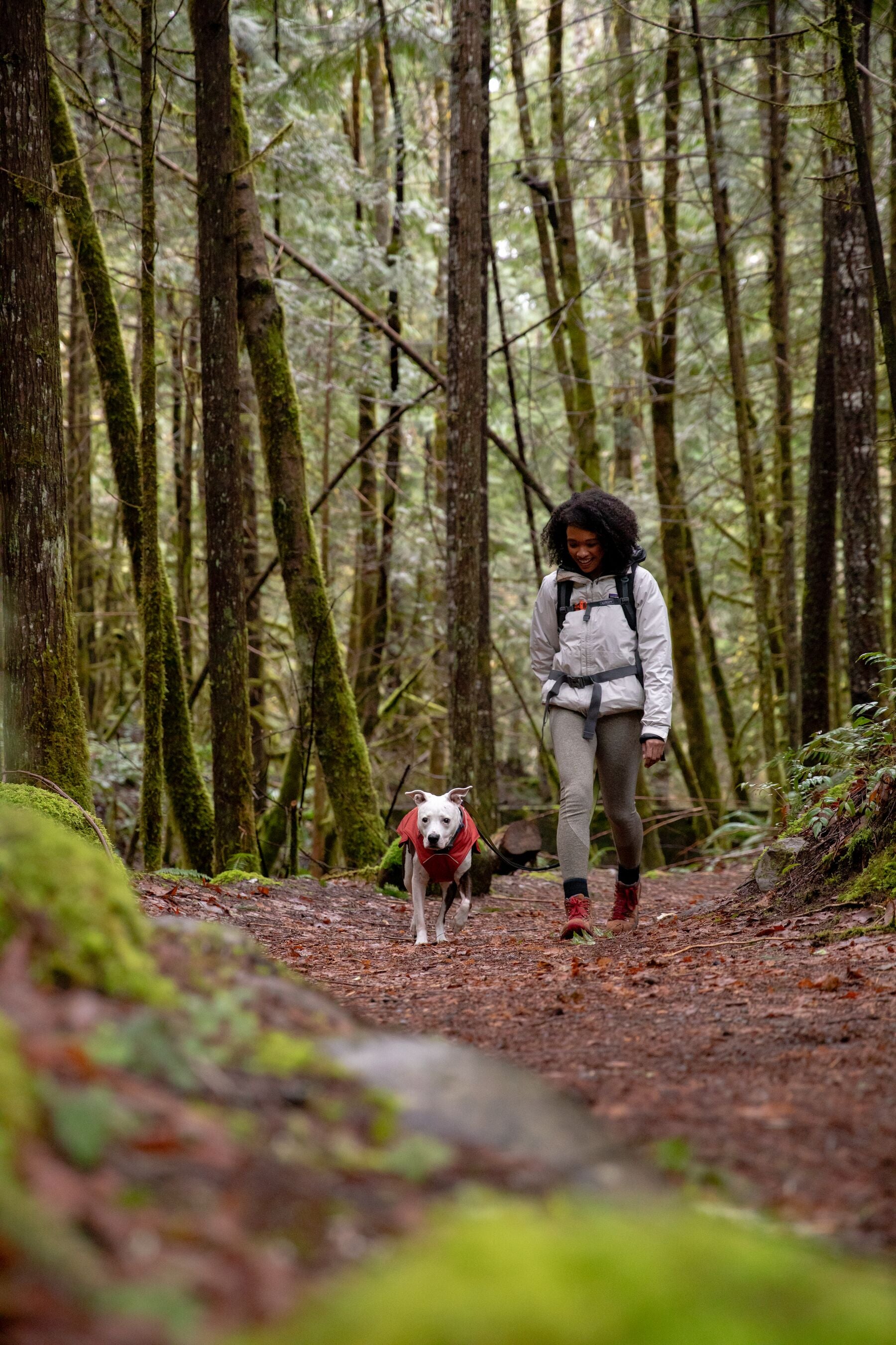 Abrigo para Perro K-9 Overcoat™ en Rojo Arcilla (Red Clay) de Ruffwear®